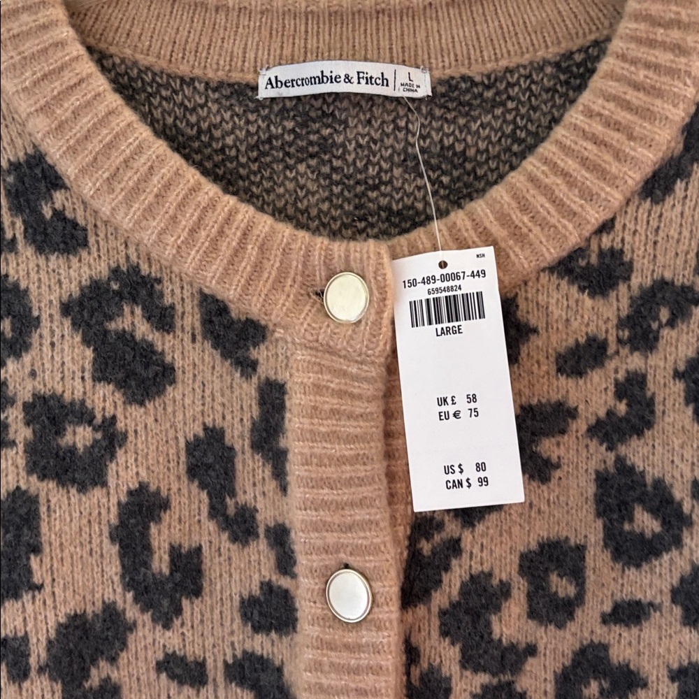 Abercrombie and Fitch Gorgeous Ladies  L Sweater $40